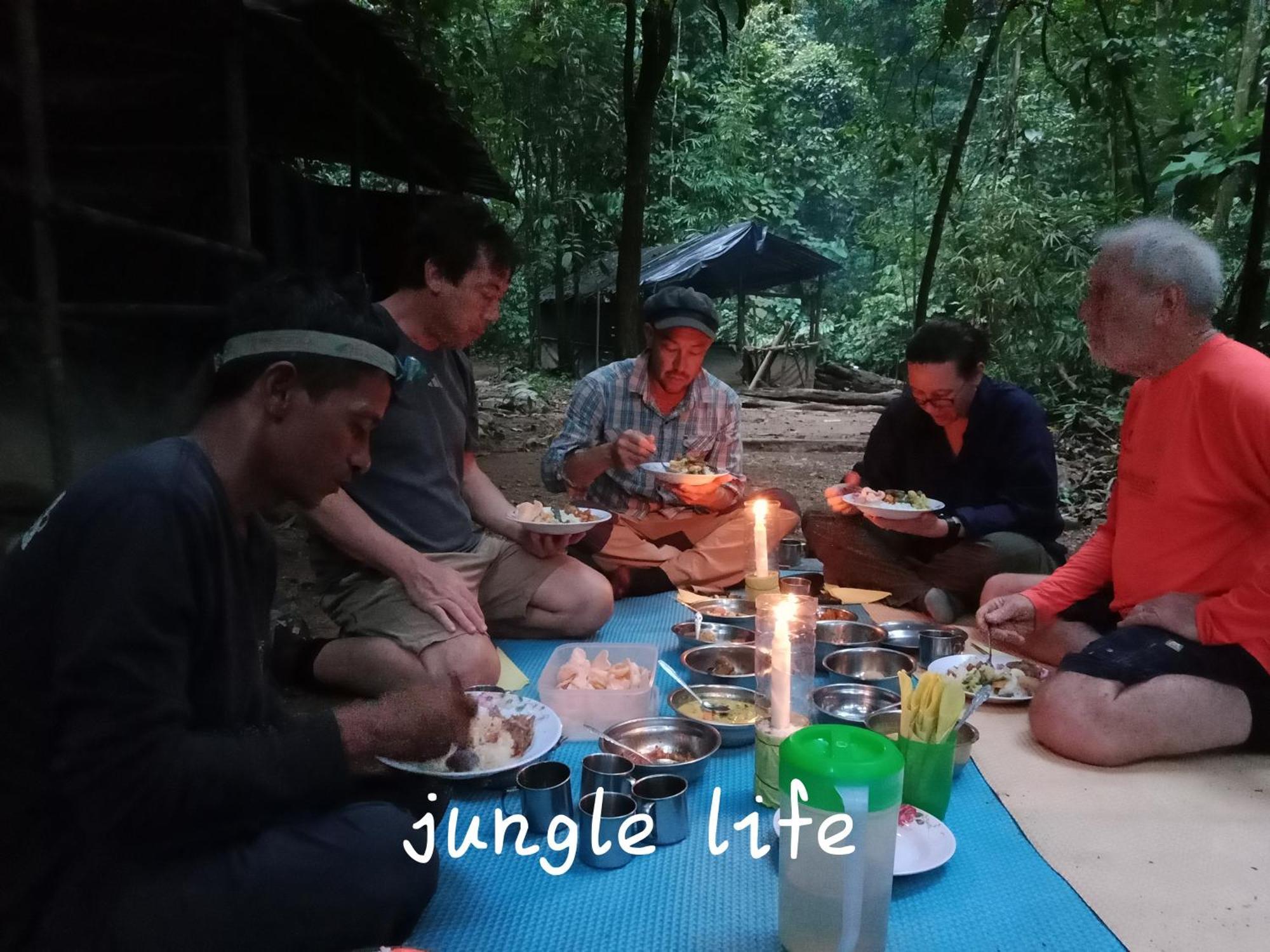 Jungle Life Guest House - Trekking & Transport Only Book With Us Bukit Lawang Εξωτερικό φωτογραφία